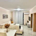 Large In Golem (Tirana)