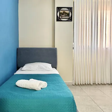 Large In Apartman