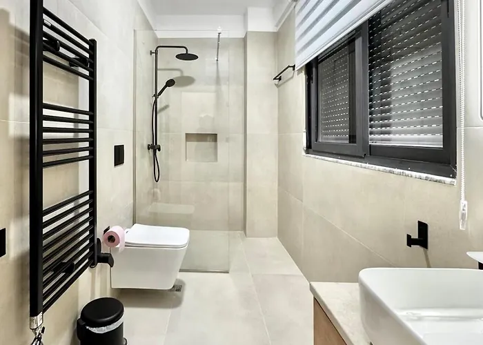 Large In Apartment *