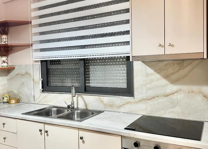 Large In Apartment *